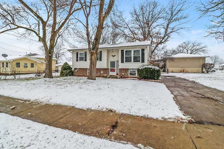424 Wildrose Dr Hobart, IN 46342