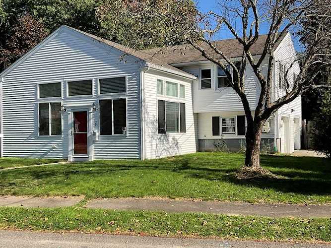 28 Standish Rd Needham, MA 02492