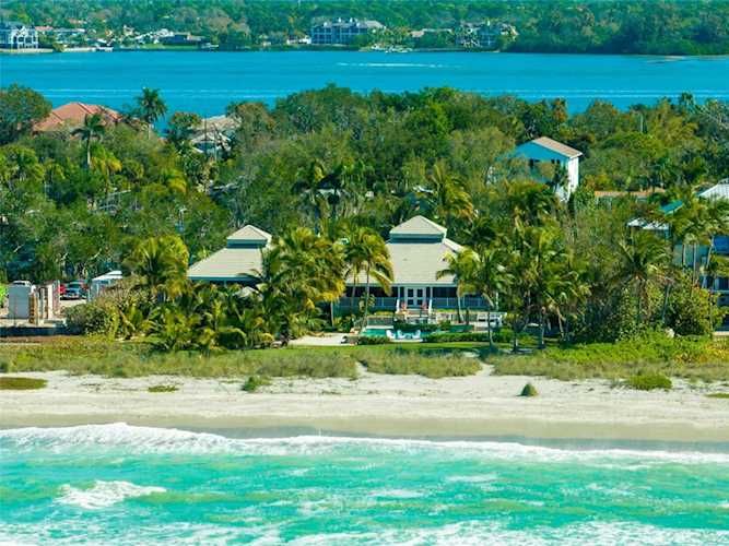 8324 Sanderling Rd Sarasota, FL 34242