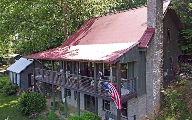 2708 St Hwy 17 Hiawassee, GA 30546