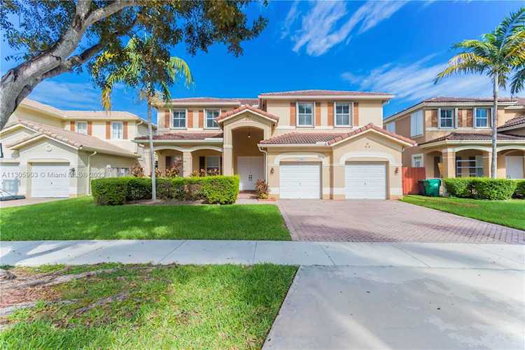 12041 SW 126th Ter Miami, FL 33186