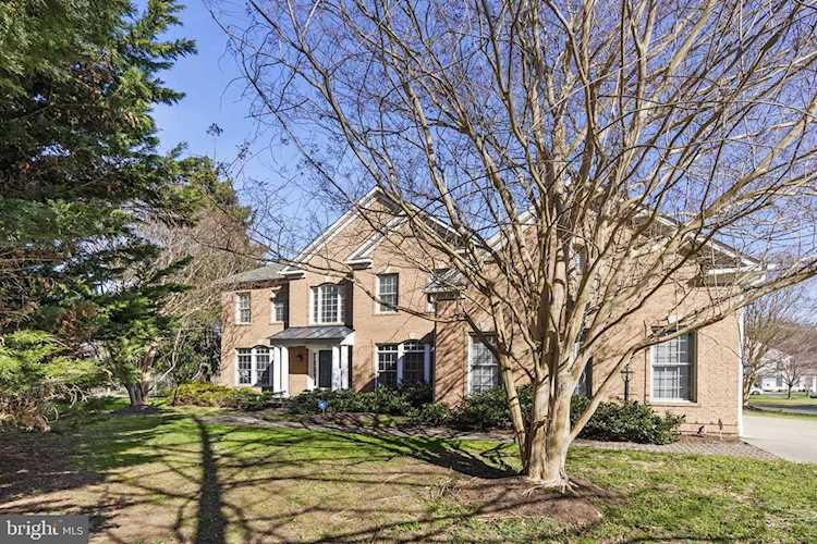 11622 Forest Hill Ct Fairfax, VA 22030 | MLS VAFX2112518 Photo 1