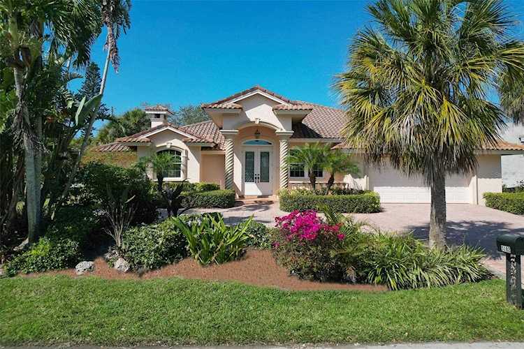 5182 Sandy Beach Ave Sarasota, FL 34242
