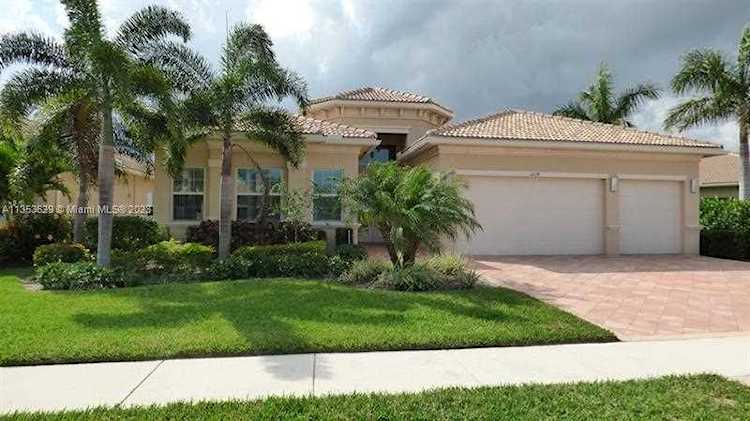 12114 Glacier Bay Dr Boynton Beach, FL 33473