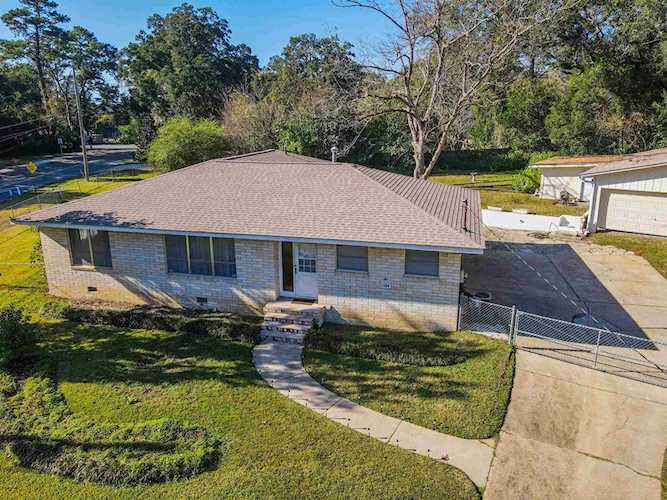 2104 Joyner Dr Tallahassee, FL 32303 in Parkside Photo 1
