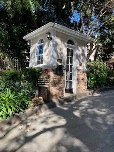 2700 E Cahuenga Blvd #3301 Los Angeles, CA 90068