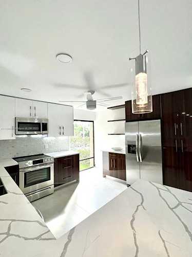 6543 Burning Wood Dr #214 Boca Raton, FL 33433