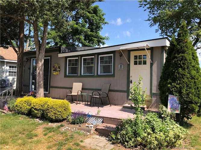 33 N Street Madison, CT 06443