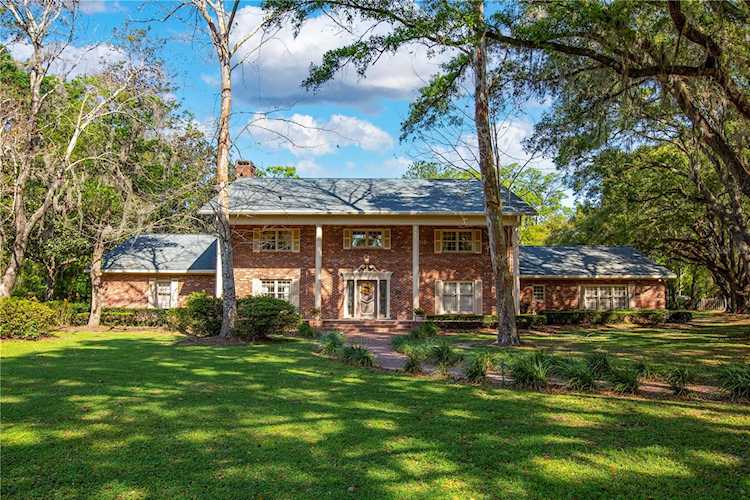 2900 NW 24th WAY Gainesville, FL 32605