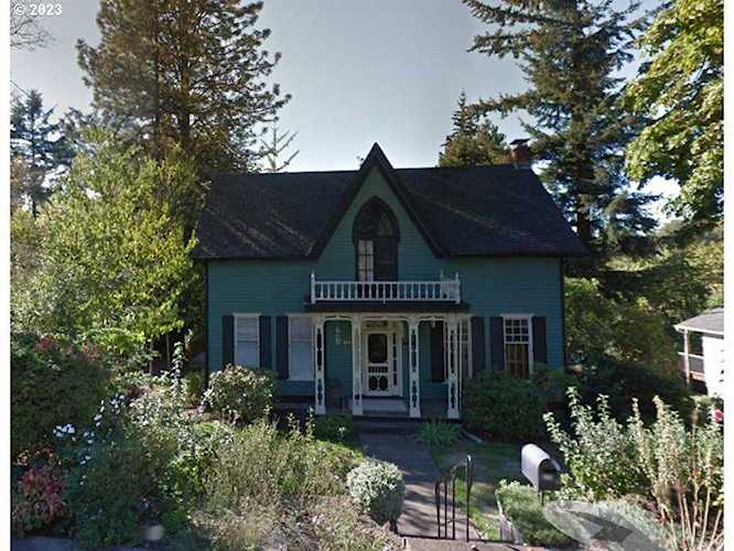 1365 John ST Salem, OR 97302
