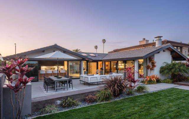 5503 Candlelight Drive La Jolla, CA 92037