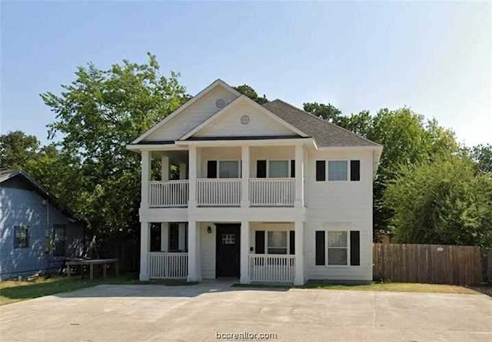 4403 Aspen St Bryan, TX 77801-4714