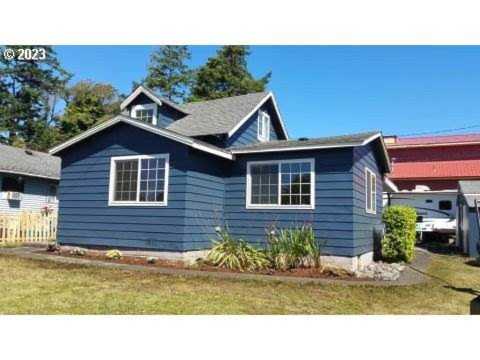 506 Hemlock ST Brookings, OR 97415