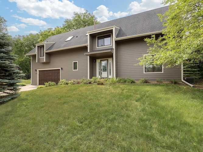 11395 Creekridge Drive Eden Prairie, MN 55347