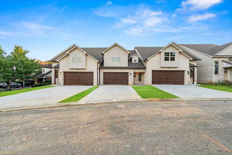 2105 Rose Cottage Way Knoxville, TN 37931