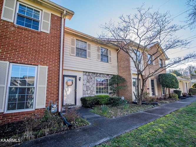 7914 Gleason Dr Knoxville, TN 37919