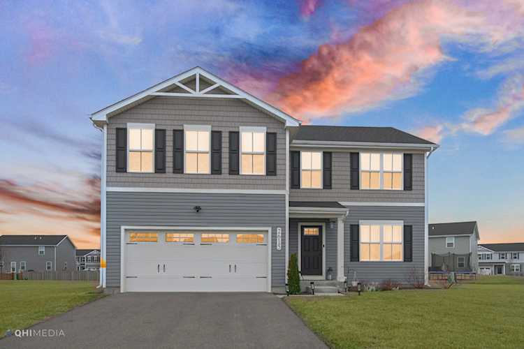2615 White Sands Ln Montgomery, IL 60538
