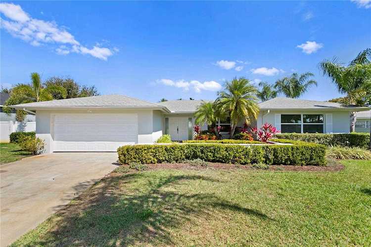 127 3rd St W Tierra Verde, FL 33715