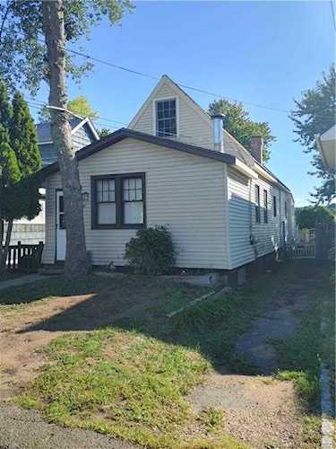 31 Stevens Street East Haven, CT 06512