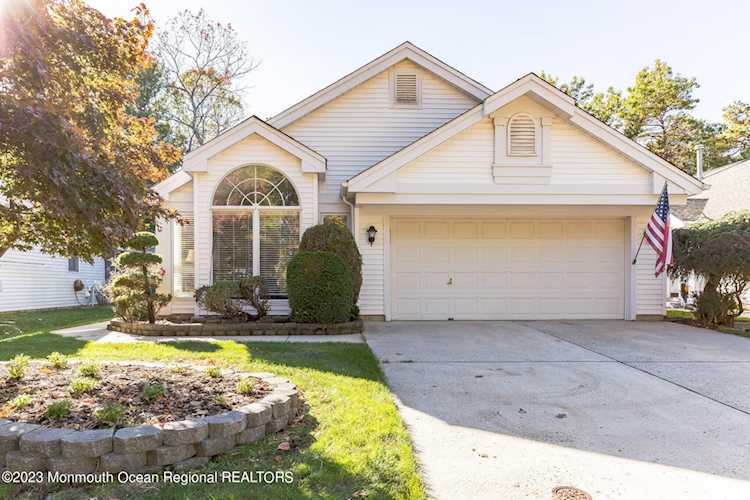 2347 Kira Ct Toms River, NJ 08755 | MLS 22306798 Photo 1
