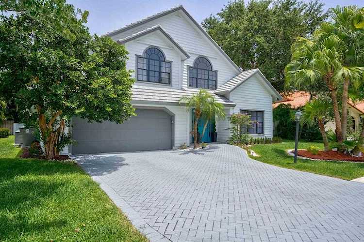 2606 Monaco Terrace Palm Beach Gardens, FL 33410