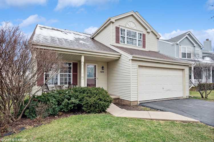643 Nichole Ln Geneva, IL 60134