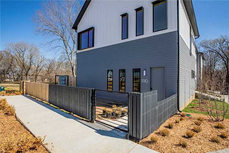 1110 NE Fillmore St Bentonville, AR 72712