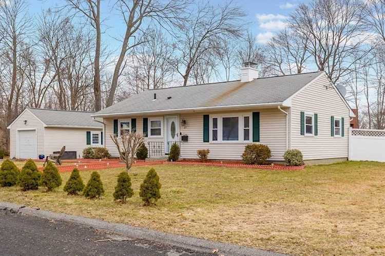 23 Steven Rd Westborough, MA 01581 | MLS 73087343 Photo 1