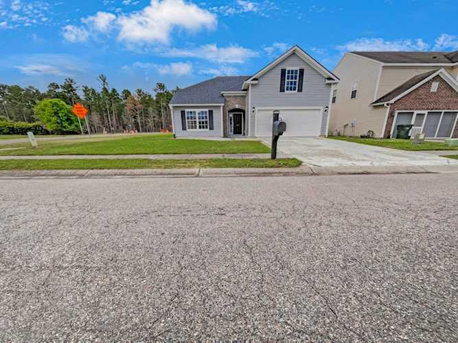 100 Mayfield Dr Goose Creek, SC 29445