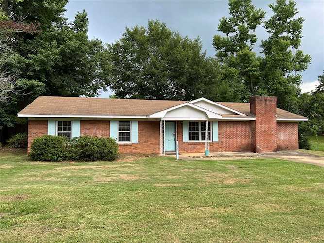 110 Carol Ave Opelika, AL 36804