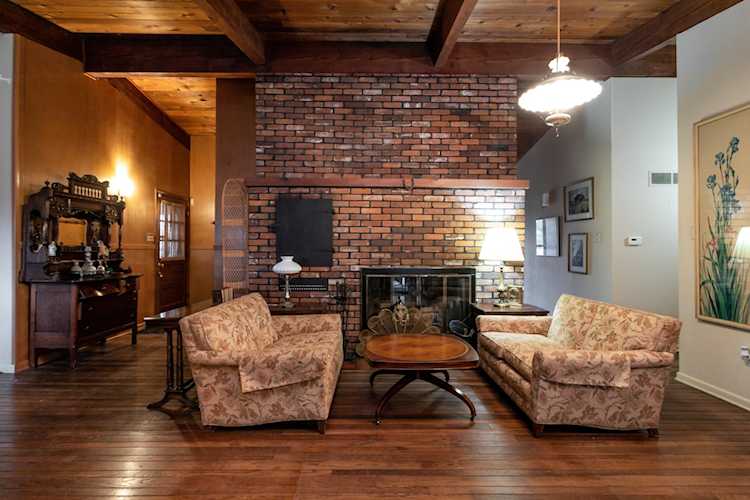 3516 SW I-70 DR Columbia, MO 65203