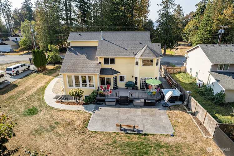 19017 94th Dr NW Stanwood, WA 98292