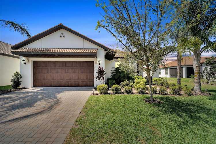 16809 Whisper Elm St Wimauma, FL 33598