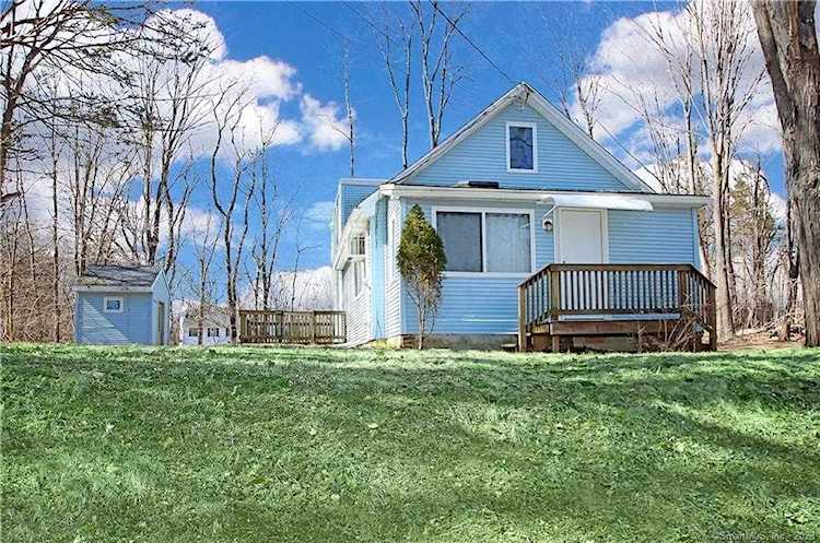 53 Grieb Trail Wallingford, CT 06492