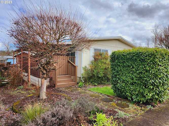 8370 SE Poppy ST Milwaukie, OR 97267