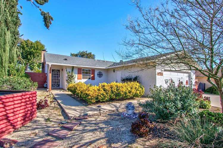 13741 Buford Way Poway, CA 92064