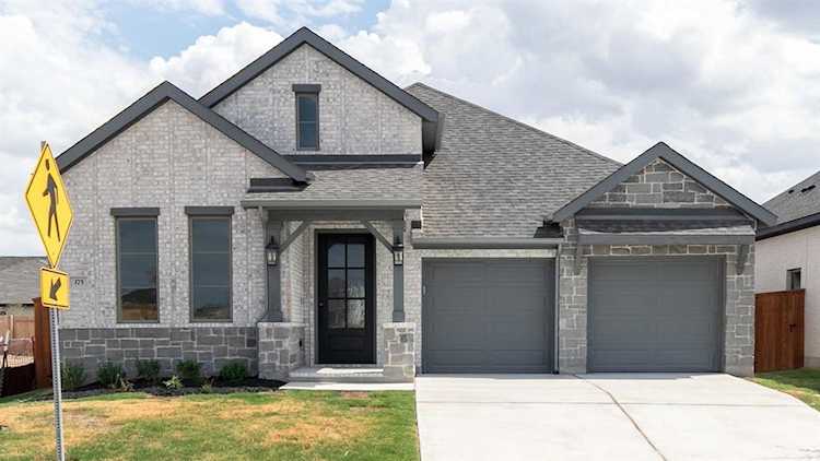 175 King Haakon Bay DR Kyle, TX 78640