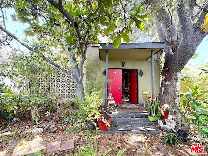 912 S Highland Ave Los Angeles, CA 90036