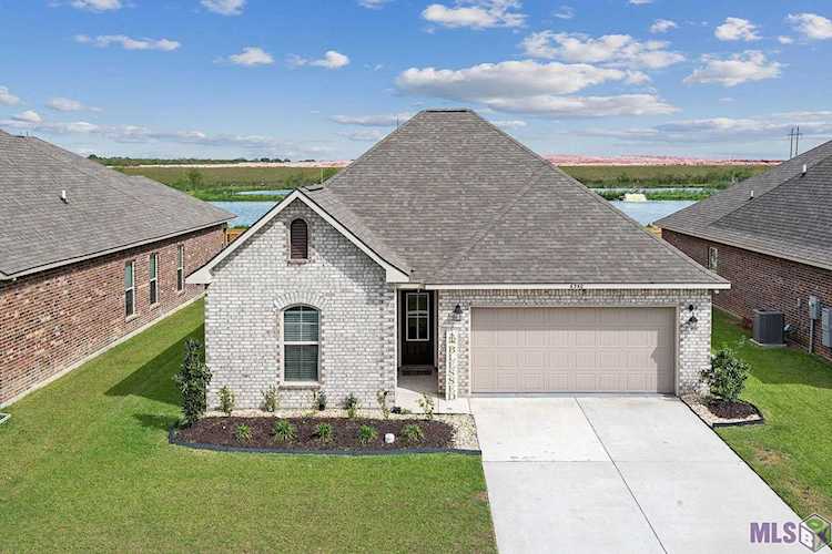 6360 Nesting Dr Gonzales, LA 70737