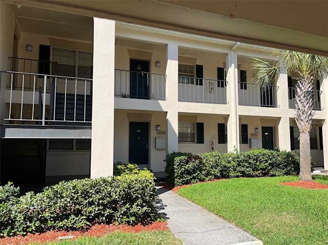 10372 Carrollwood Ln #243 Tampa, FL 33618