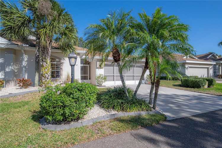 2305 Olive Branch Dr Sun City Center, FL 33573