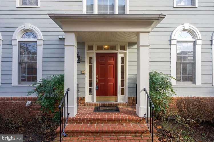 321 Hart Rd Gaithersburg, MD 20878