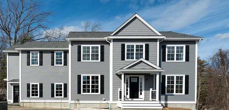 28 Skyewood Drive Stoneham, MA 02180
