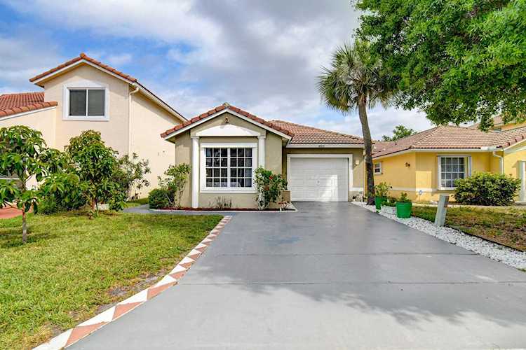 4915 Concordia Lane Boynton Beach, FL 33436