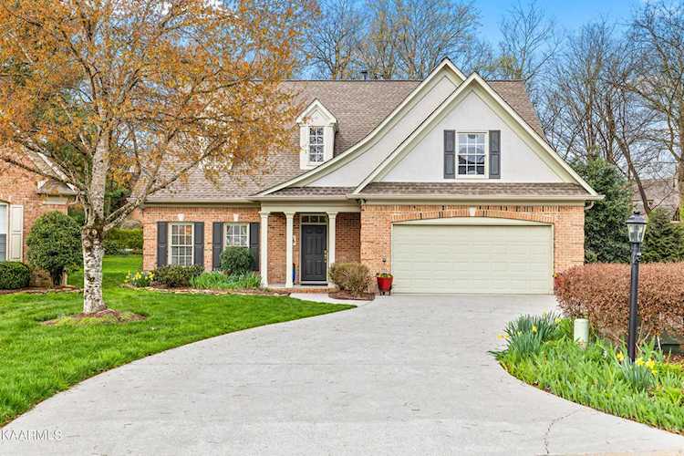 1127 Highgrove Gardens Way Knoxville, TN 37922