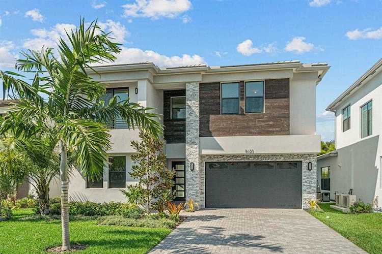 8123 Laurel Falls Drive Boca Raton, FL 33496 - MLS# R10873748 | BocaRatonRealEstate.com Photo 1