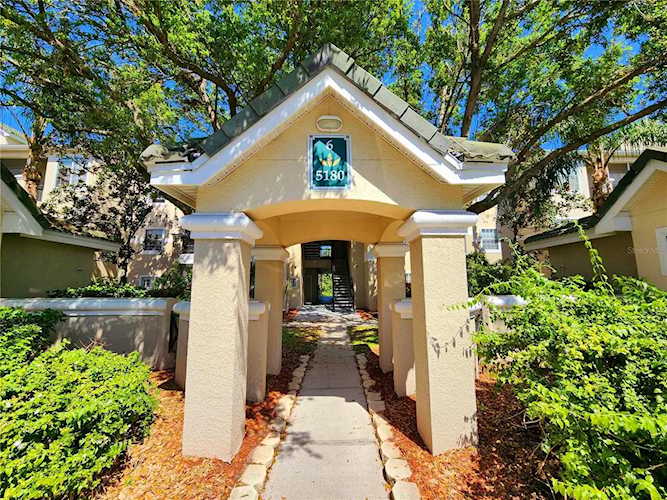 5180 Northridge Rd #206 Sarasota, FL 34238