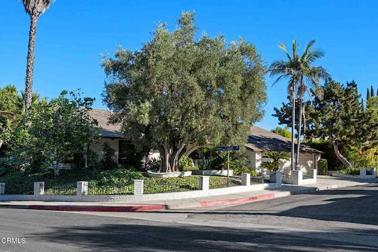 2930 Corda Ln Los Angeles, CA 90049