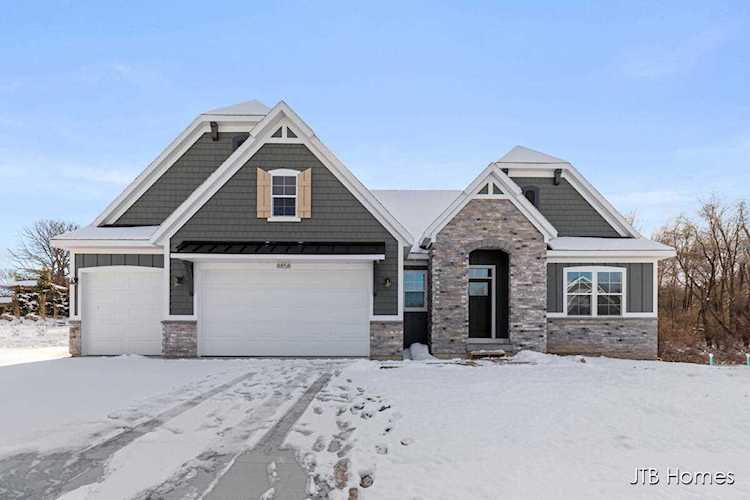 8858 Lapham Dr NE Rockford, MI 49341