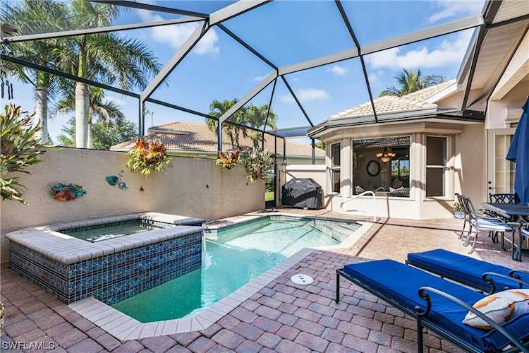 6962 Bent Grass Dr Naples, FL 34113